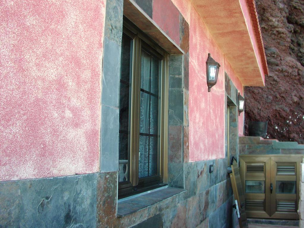 Vivienda Vacacional La Roca La Restinga Exterior photo